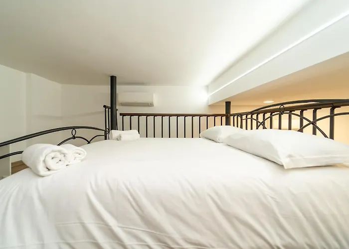 Spacious With Wifi And Ac & Parking Appartement *