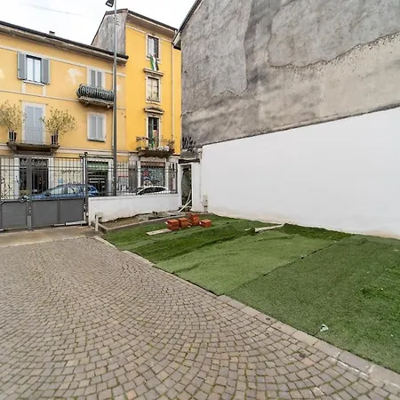 Spacious With Wifi And Ac & Parking Mailand