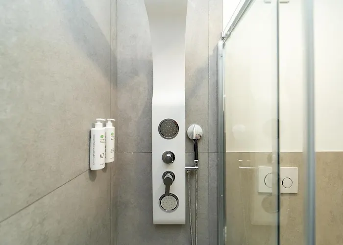 Spacious With Wifi And Ac & Parking Milano