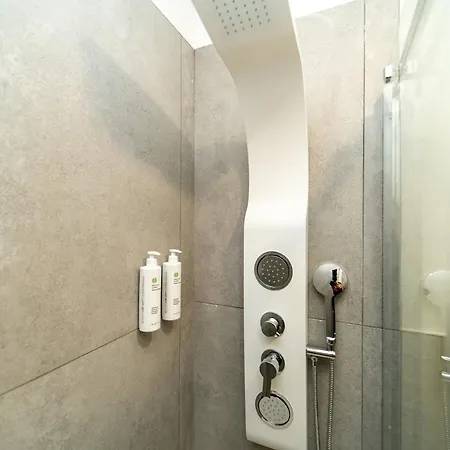 Apartamento Spacious With Wifi And Ac & Parking *